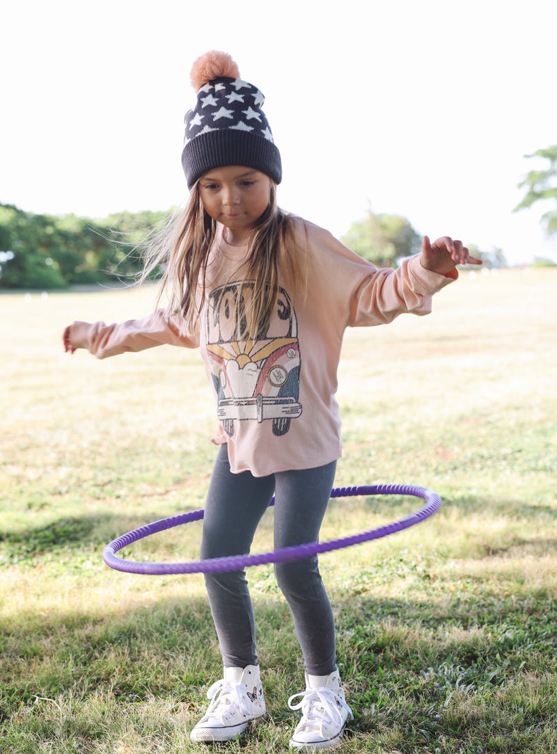 10 Rad Things to Do With Your Kids This Fall (That Don’t Involve Pumpkin Spice) 🍂